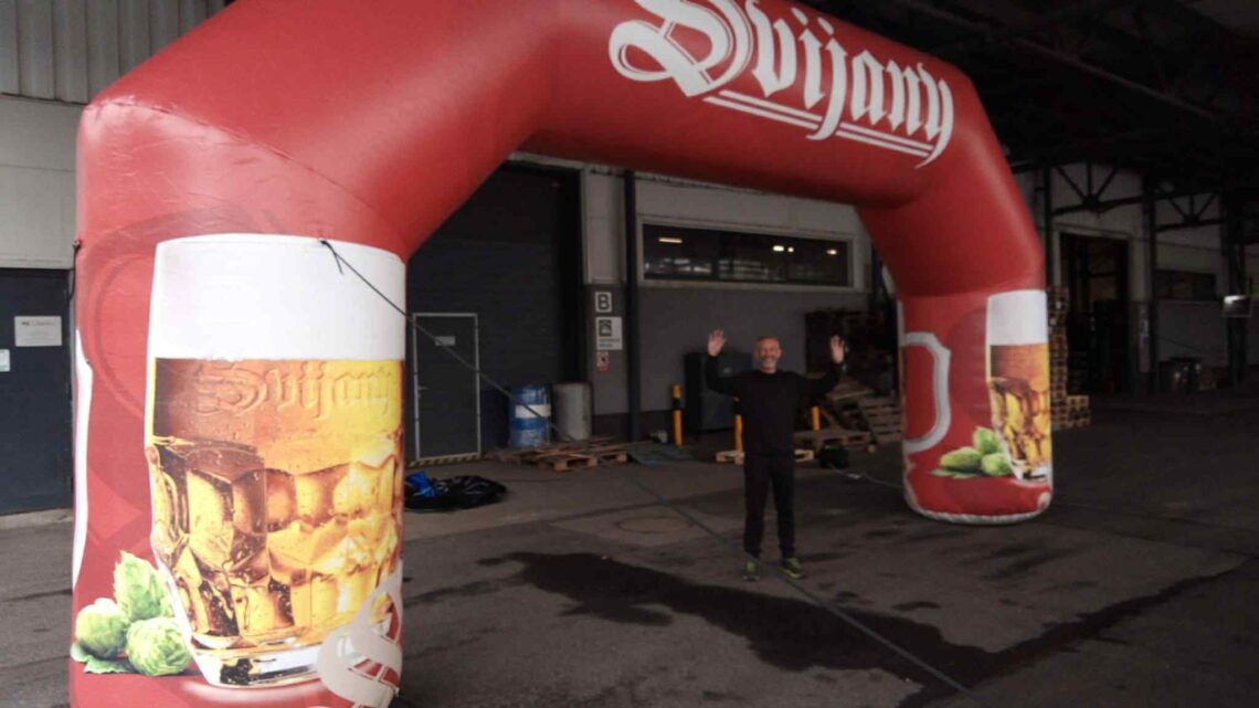 Partnerem pro závod ZAV Ještěd se opět stává pivovar Svijany